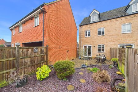 Blackthorn Road, Wymondham - Photo 2