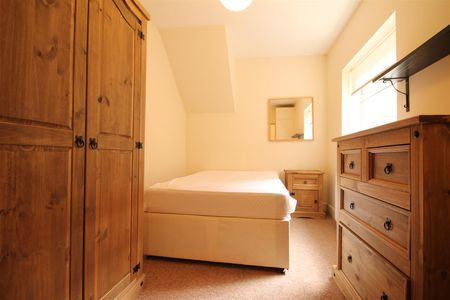 Grosvenor Road, Jesmond - Photo 4