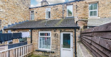 Armitage Road, Milnsbridge, Huddersfield, HD3 4JY - Photo 4