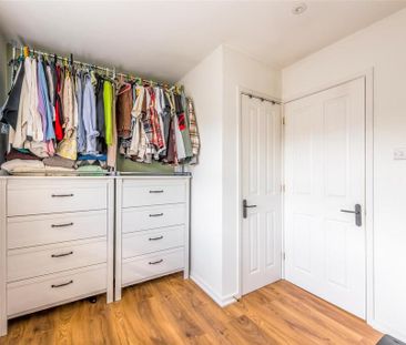 2 bedroom semi-detached house to rent - Photo 4