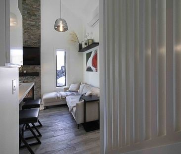 Furnished & Modern - SHORT TERM - Photo 1