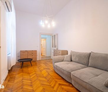Închiriere apartament ultracentral cu parcare privată | 97 mp, - Fotografie 2