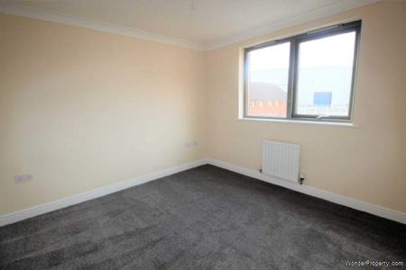 2 bedroom property to rent in Plymouth - Photo 3