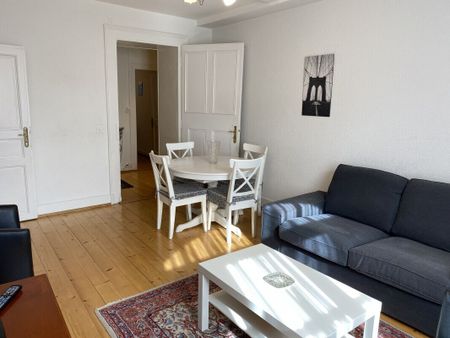 Beautiful furnished 4-room apartment in Carouge (Geneva) - Photo 2