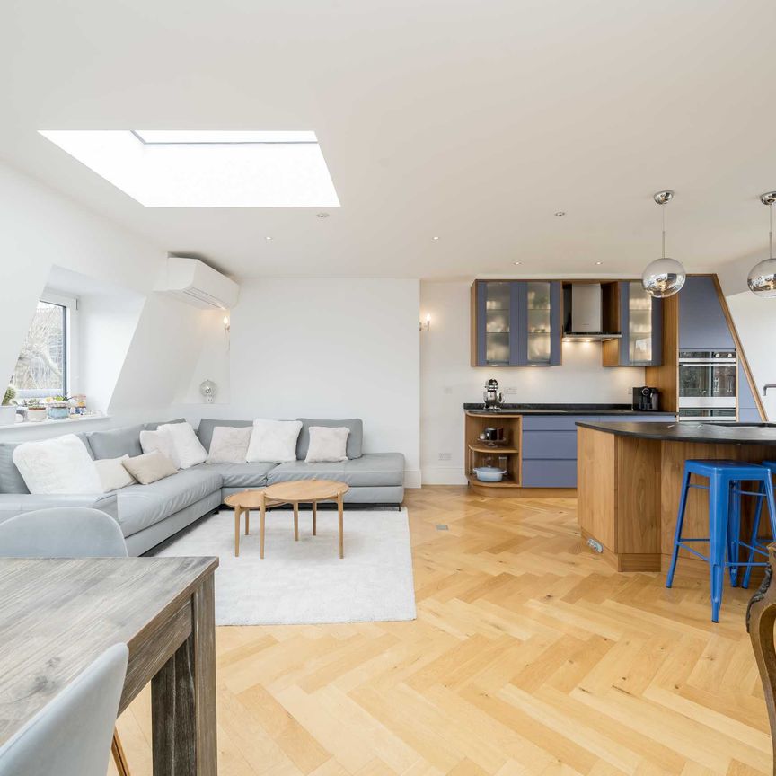 Auriol Road, West Kensington, W14, London - Photo 1