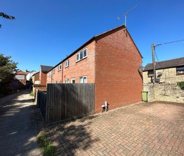 2 bedroom end of terrace house to rent - Photo 5