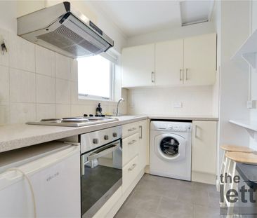 The Ridgeway, Enfield, Middlesex, EN2 8NX - Photo 5