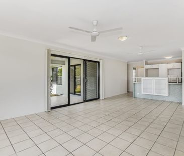 SPACIOUS FAMILY HOME IN A QUIET KIRWAN CUL-DE-SAC! - Photo 2