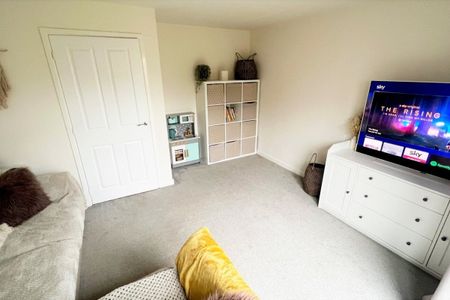 Foxglove Close - Photo 4