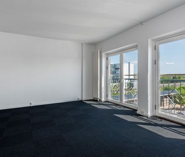 skøn 3-værelses lejlighed til fælles tagterrasse - Photo 1