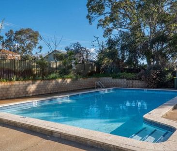 Great Location, Comfortable and Partially Furnished - Photo 6