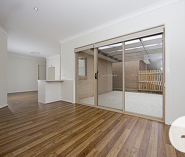 5 Annie Douglas St,Casey - Photo 1