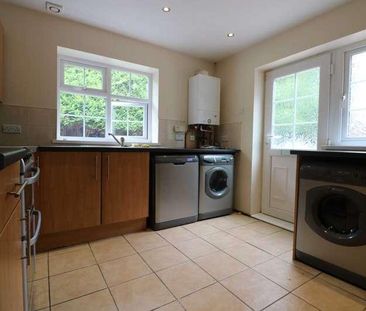 Chaloner Grove, Liverpool, Merseyside, L19 - Photo 4