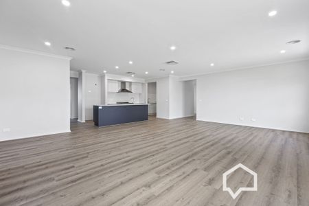 9 Eamont Court Strathfieldsaye VIC - Photo 2