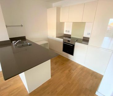 2 bedroom apartment to rent - Photo 6