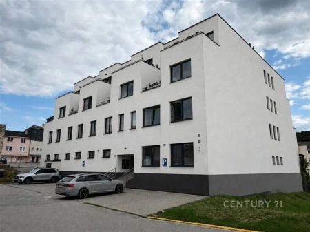 Pronájem moderního bytu 2+kk s terasou a parkovacím místem v centru Boskovic - Photo 2