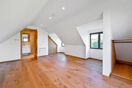 4 bedroom detached house to rent - Photo 3