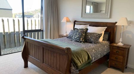 Stylish Sunny Northlake Rental Home - Photo 3