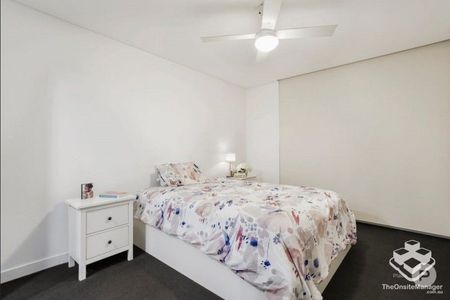 ICEWORKS PADDINGTON - A PERFECT COMBINATION - 3 VERY SPACIOUS BEDROOMS - Photo 3