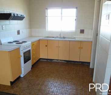 Low-Maintenance 2 Bedroom Unit - Photo 1