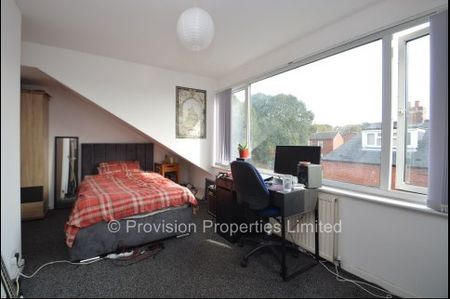 2 Bedroom Properties in Hyde Park - Photo 5