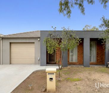 12 Bellinger Crescent, Wyndham Vale VIC, Belconnen - Photo 3