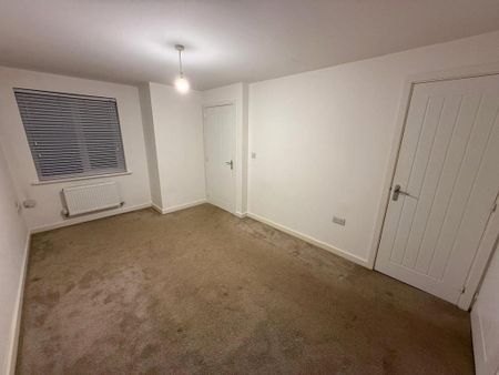 2 bedroom semi-detached house to rent - Photo 3