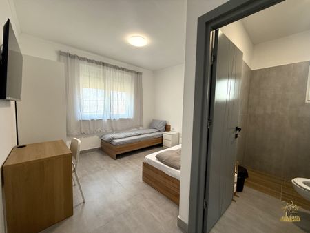 Cazare Casa cu 3 dormitoare de inchiriat pentru muncitori – Ext. Oradea - Fotografie 5