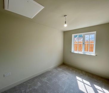 Chequers Lane, Thetford, Saham Toney - Photo 3