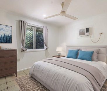 Easy Living Three Bedroom Home - Photo 5