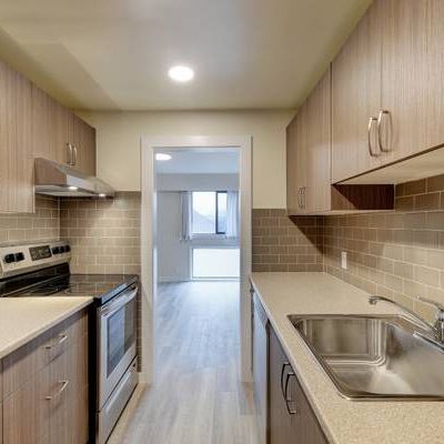 5 Renovated 1 & 2 Bedroom Suites at Marifield Park - Photo 1