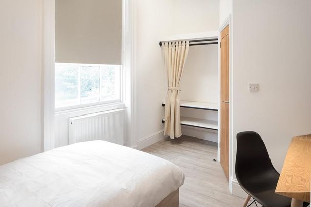 6 bedroom end of terrace house to rent - Photo 1