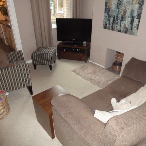 Terraced House - Photo 1