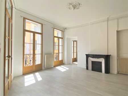 Location Appartement 2 pièces 62m² PERPIGNAN 66000 - Photo 2