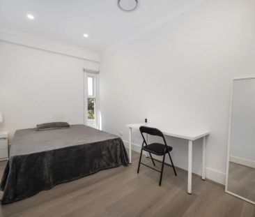 Ultra-Versatile Five Bedroom Family Home in Heart of Artarmon Close... - Photo 2