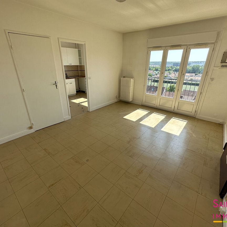 Appartement Carrieres Sous Poissy Studio, - Photo 1