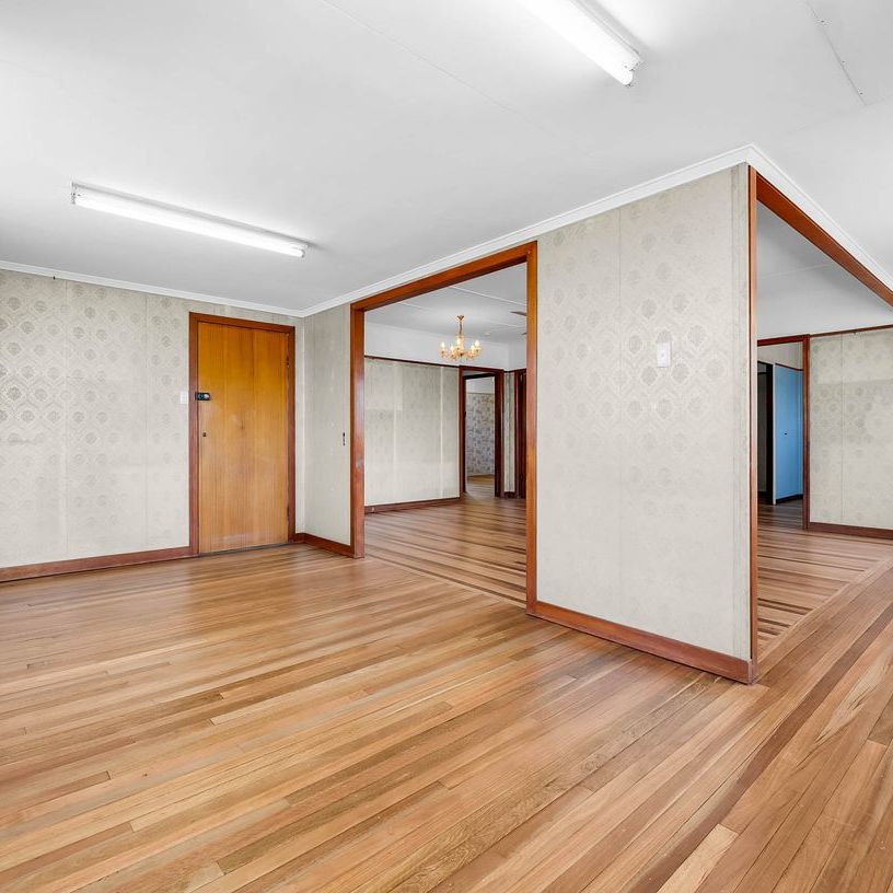 Live the beachside dream every day! - Photo 1