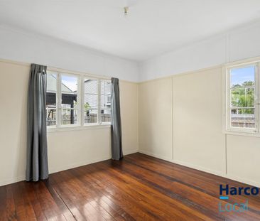 Quaint Cottage in Great Location - Photo 3