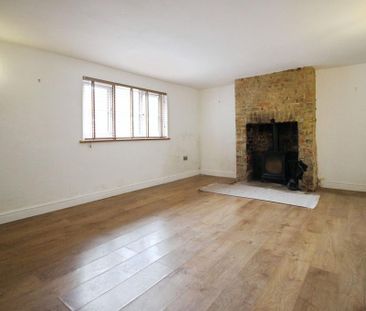 3 bedroom cottage to rent - Photo 1