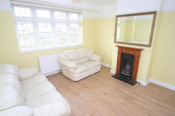 3 bedroom semi-detached house to rent - Photo 1