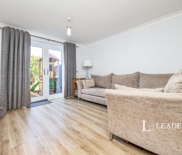 2 bedroom end of terrace house to rent - Photo 3