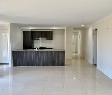 Modern Family Home on Large Fenced Block – Wyreema - Photo 6