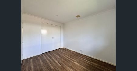 Renovated 3-Bedroom Home in Prime Location! - Photo 3