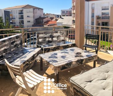 Location Appartement 4 pièces 82m² LES SABLES D OLONNE 85100 - Photo 2