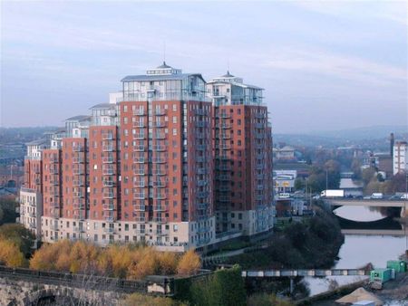 2 bedroom Flat To Let - Photo 5