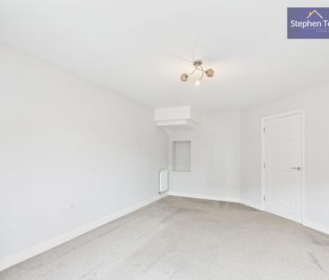 5 bedroom detached house to rent - Photo 3