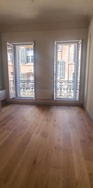 Location Appartement 2 pièces 40m² MARSEILLE 1er - Photo 1
