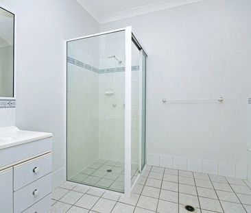 4 St Helens Drive, Mount Louisa - Photo 3