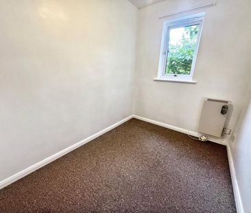 Two Bedroom Apartment To Let in Cauldwell Hall Road - Photo 4