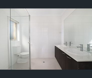 8 Oakland Avenue, Point Cook, Vic 3030 - Photo 5